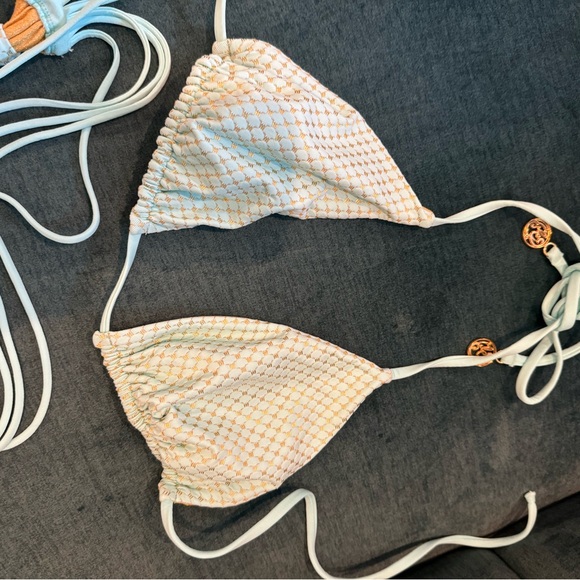 Lulu Fama Bikini - Picture 13 of 16